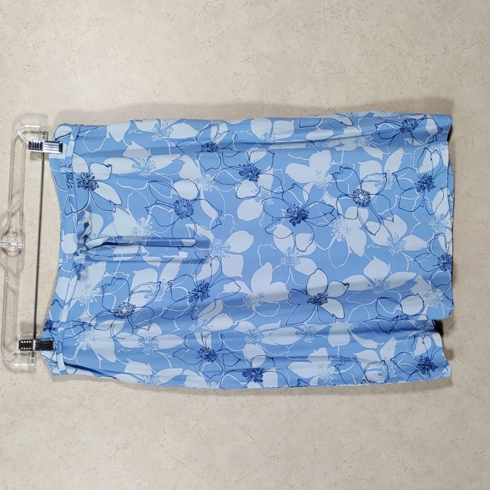 2/$10 05182 Loft blue & white floral print skirt 12
